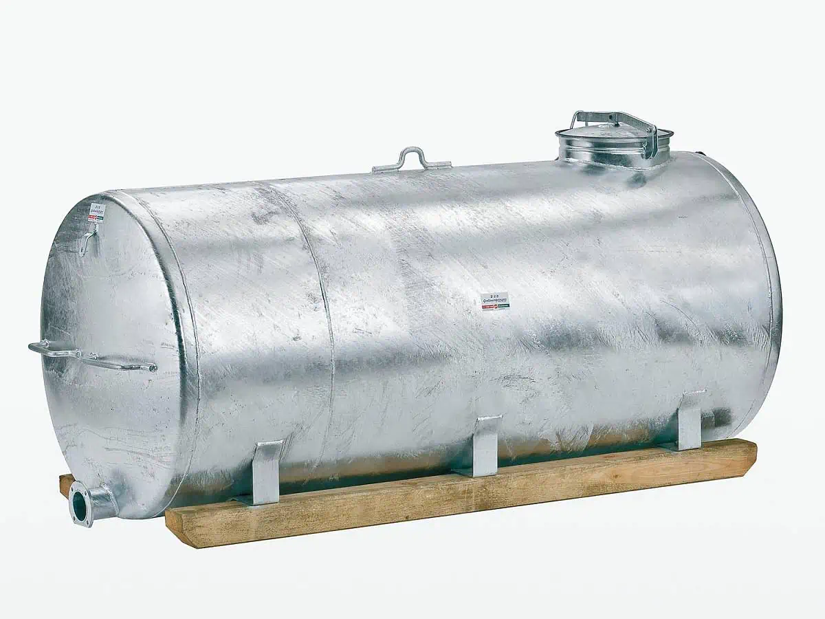 Stahlwassertank 1500 Liter mit Holzkufen